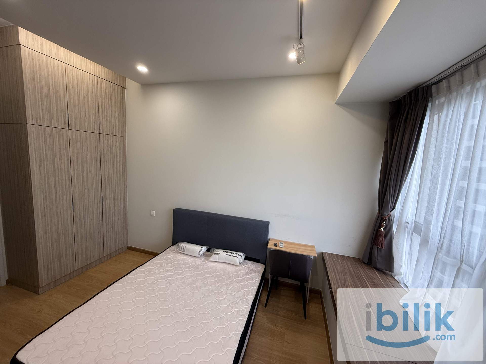 Danga Bay Sub Master Room with private bathroom  - Image 3