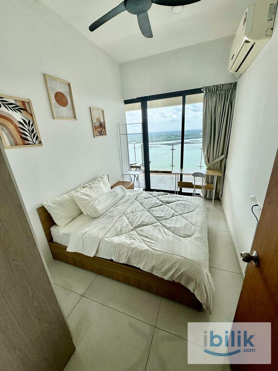 Danga Bay Full Seaview Balcony Room for Rent  - Image 2