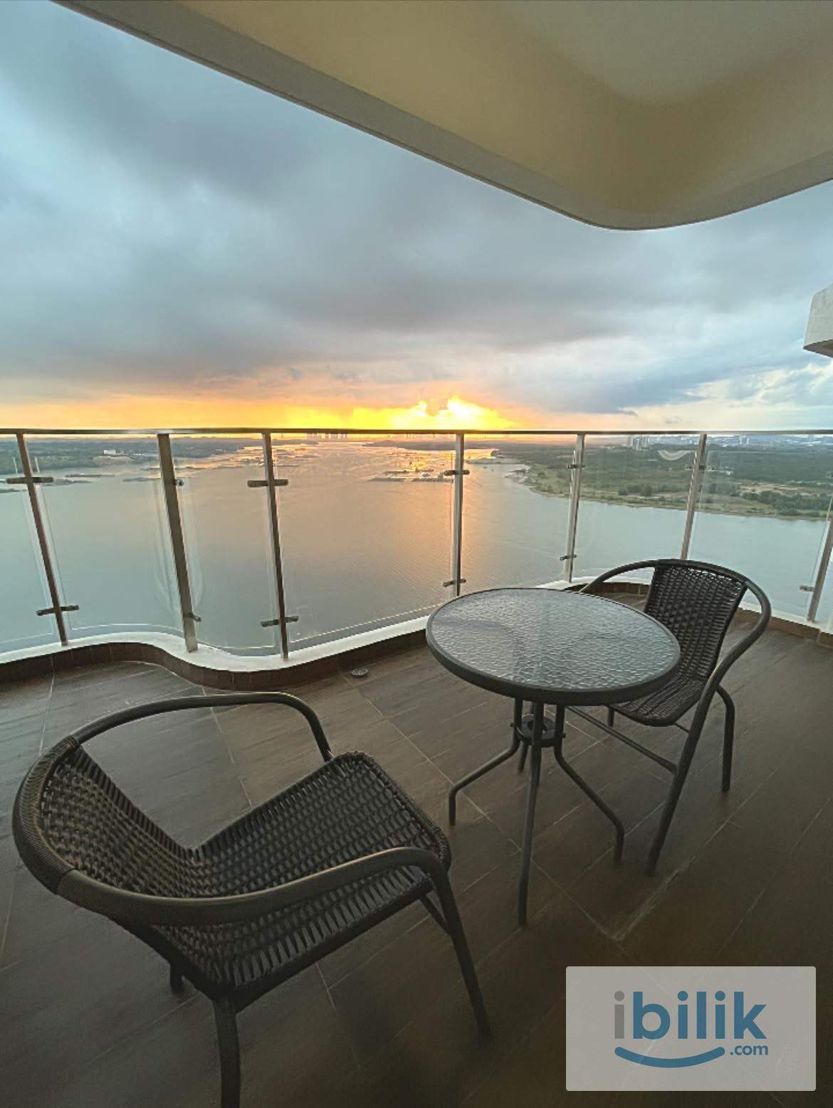 Danga Bay Full Seaview Balcony Room for Rent  - Image 3