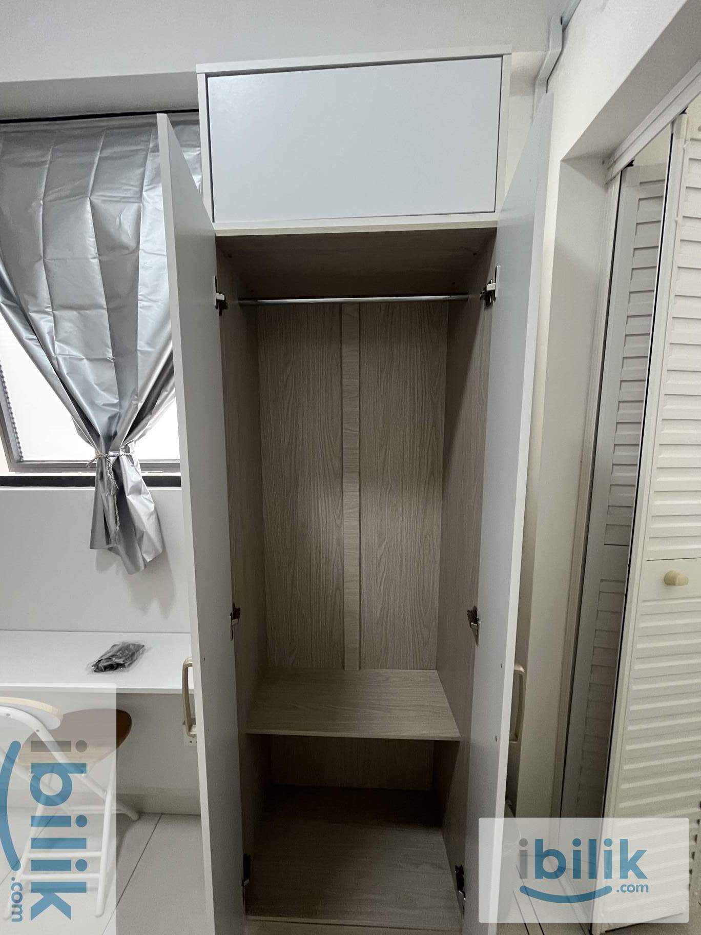Danga Bay Single Room with attached bathroom  - Image 3