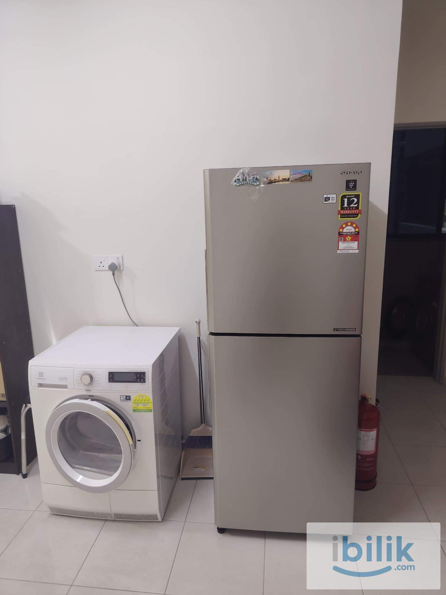 Fully Furnish Middle Room for rent at Embayu Damansara West - Image 1