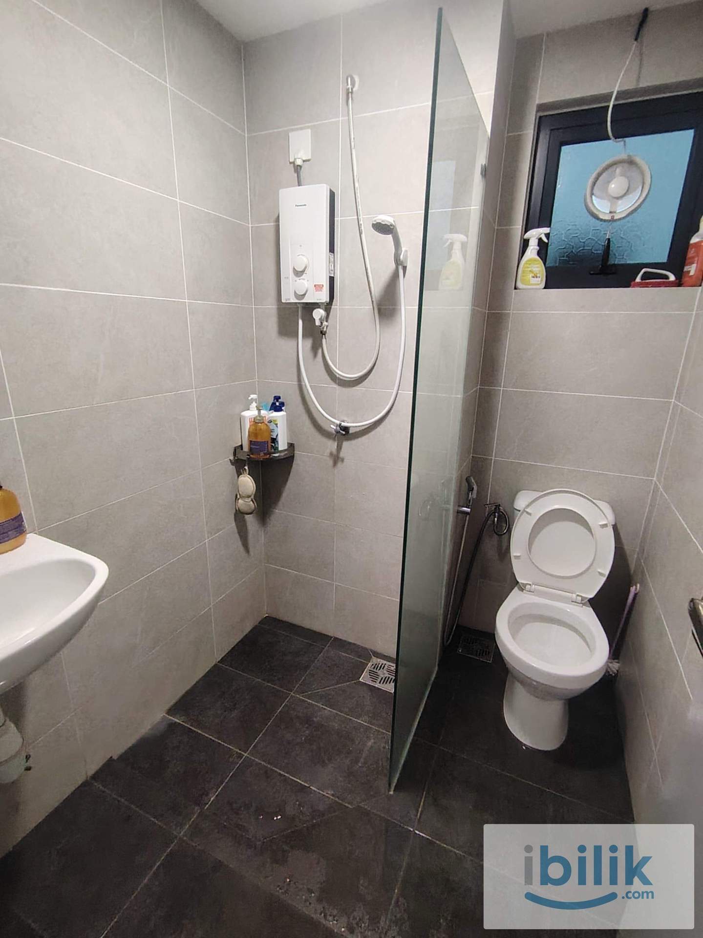 Fully Furnish Middle Room for rent at Embayu Damansara West - Image 5