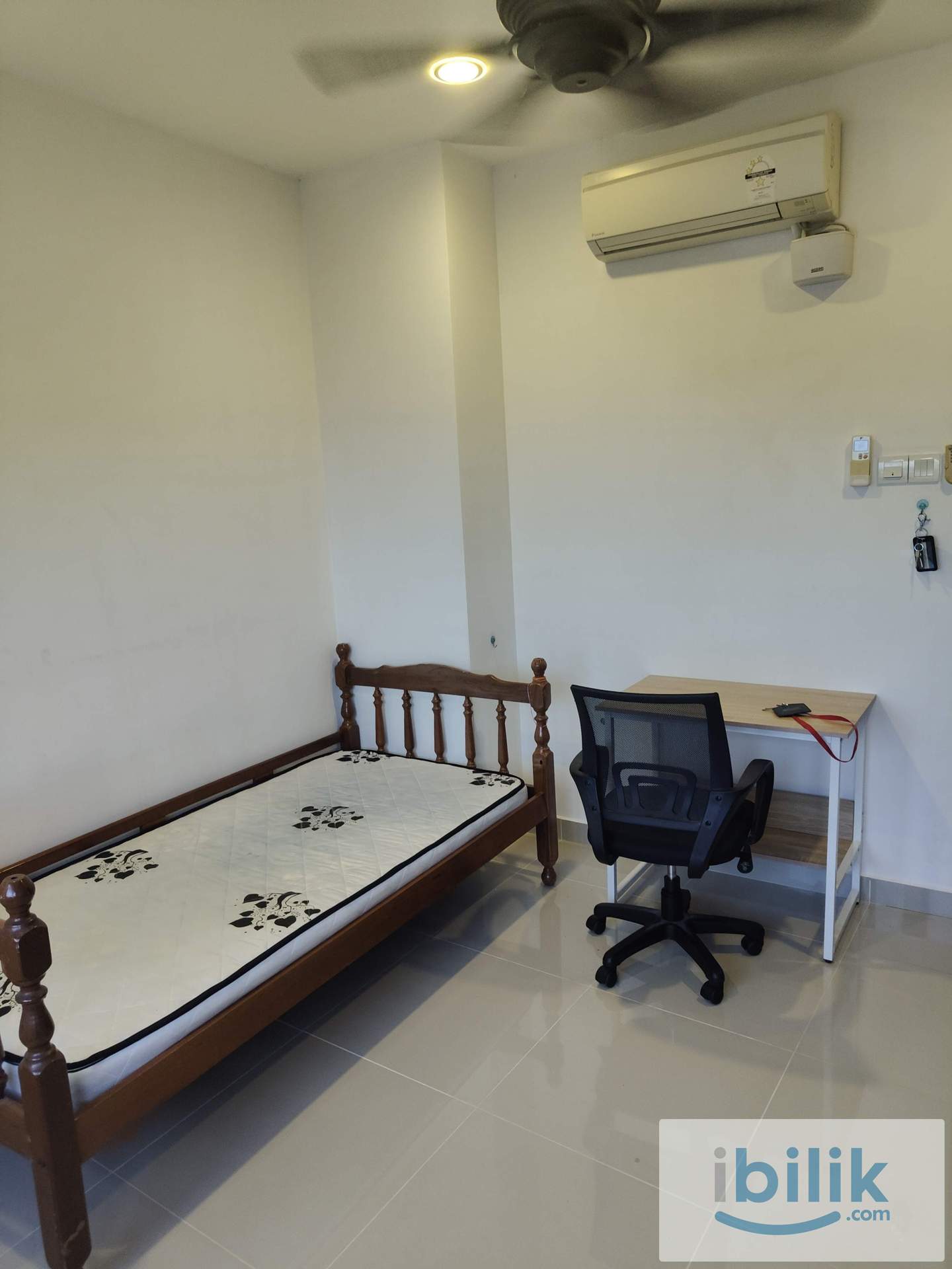 Middle room - Image 1