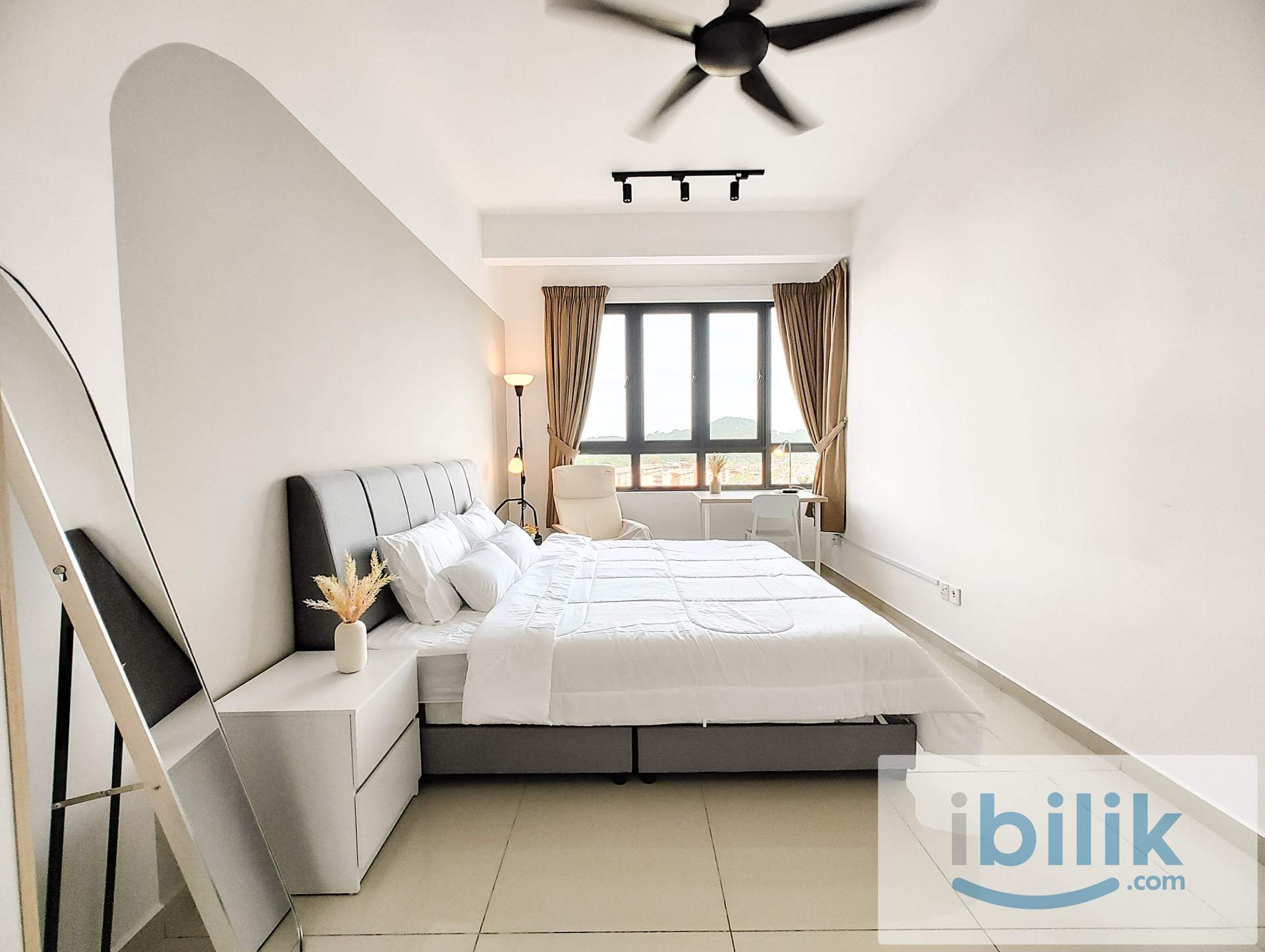 SPACIOUS MASTER ROOM FOR RENT - Image 3