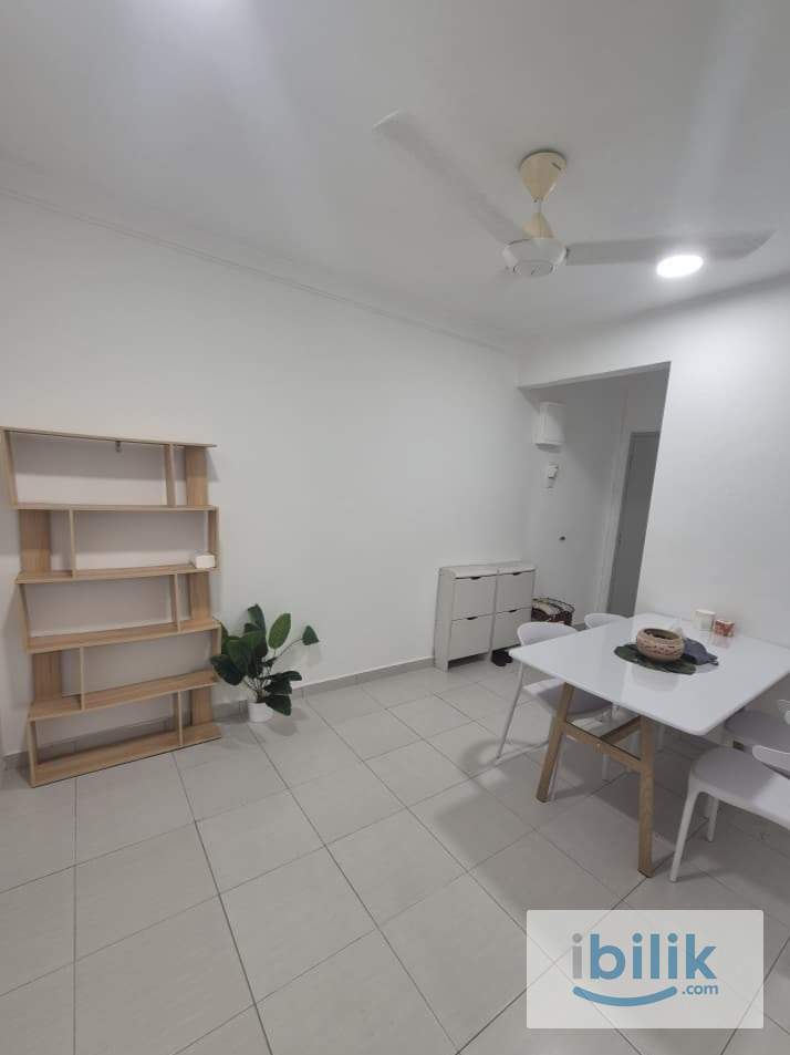 Master Room - Image 5