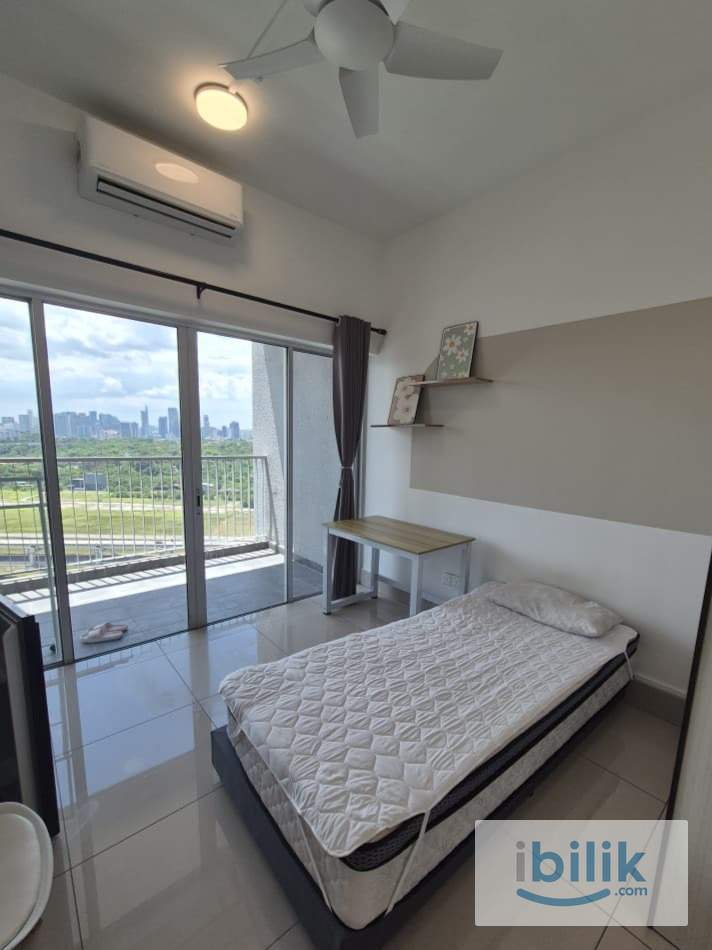 Balcony Room to Rent (Female) - Image 1