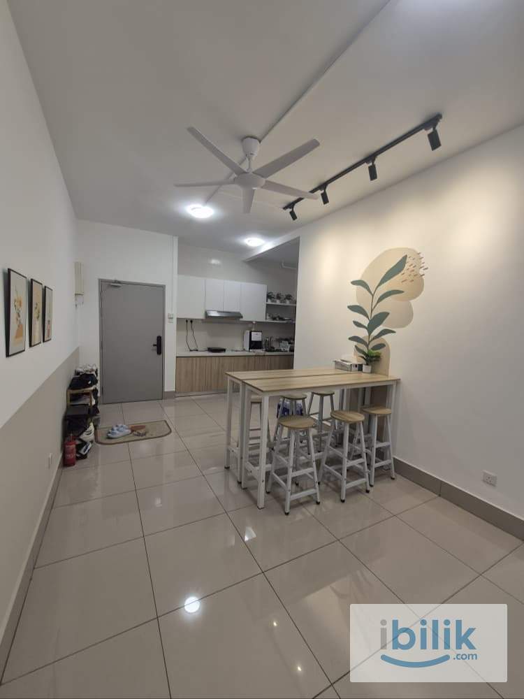 Balcony Room to Rent (Female) - Image 3