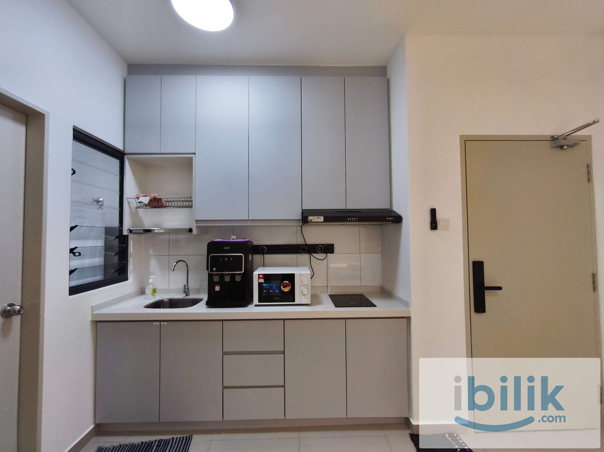 METRO CHERAS MEDIUM ROOM | CLEAN ROOM WITH WASHER DRYER NEAR MRT STATION  - Image 4