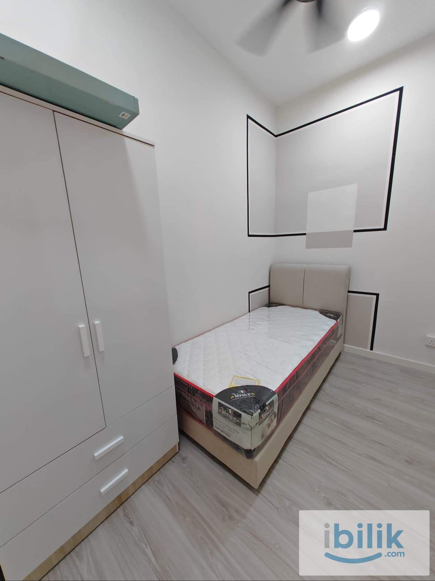 Meta City Room For Rent , Female & Mixed gender Unit . Near MRT UPM Seri Kembangan - Image 5