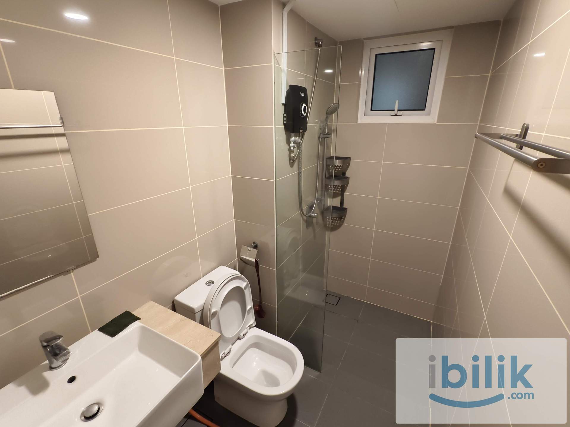 (Utilities included) Fully furnish Middle room for 2 person - Image 4