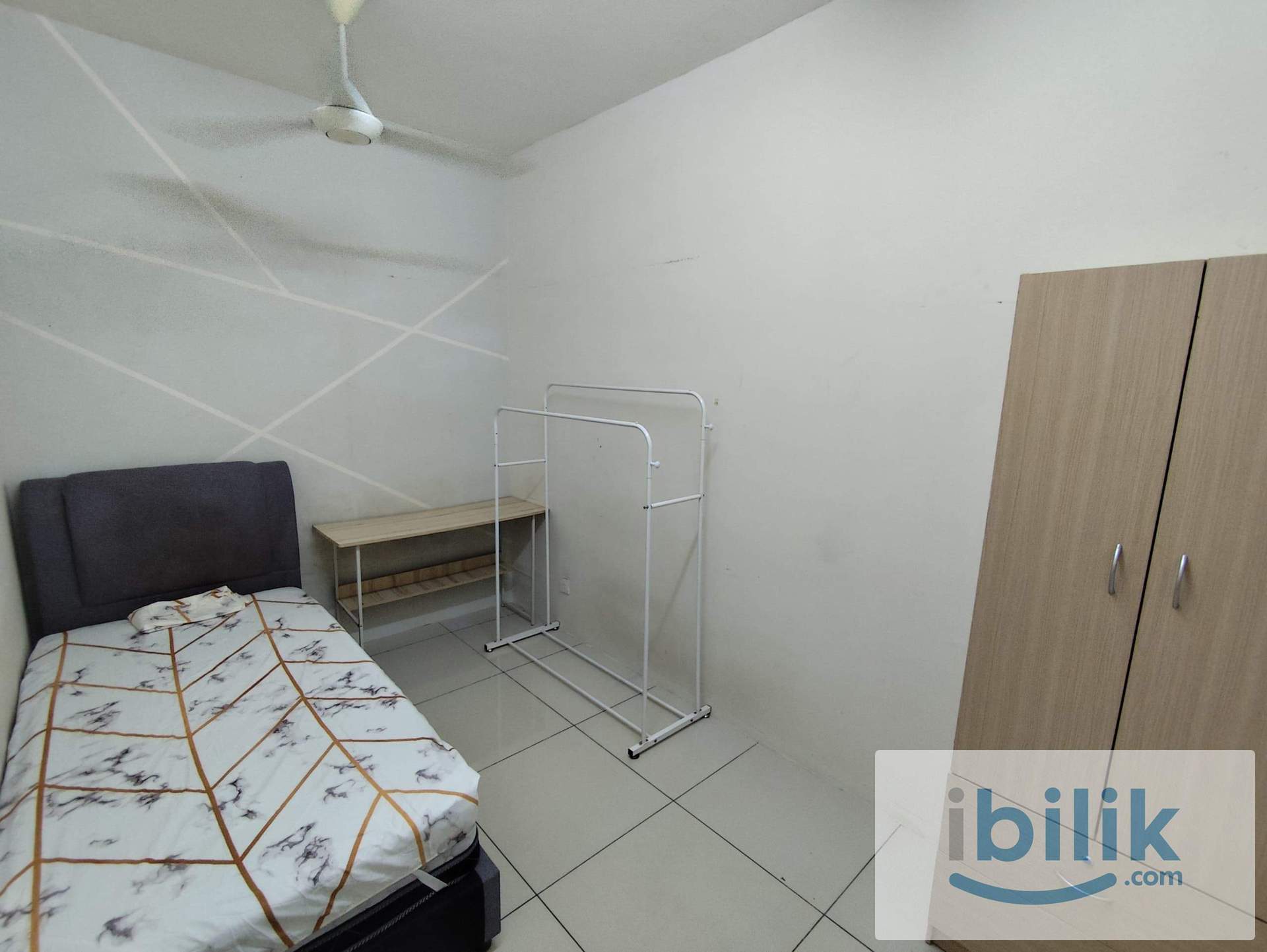 PV20 Condo - Variety Room for Rent - Image 6