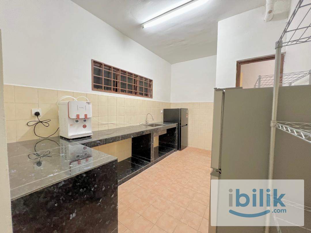 ✨Palm Spring ✨ Premium Master Room Near MRT Surian | Move-In Ready - Image 7