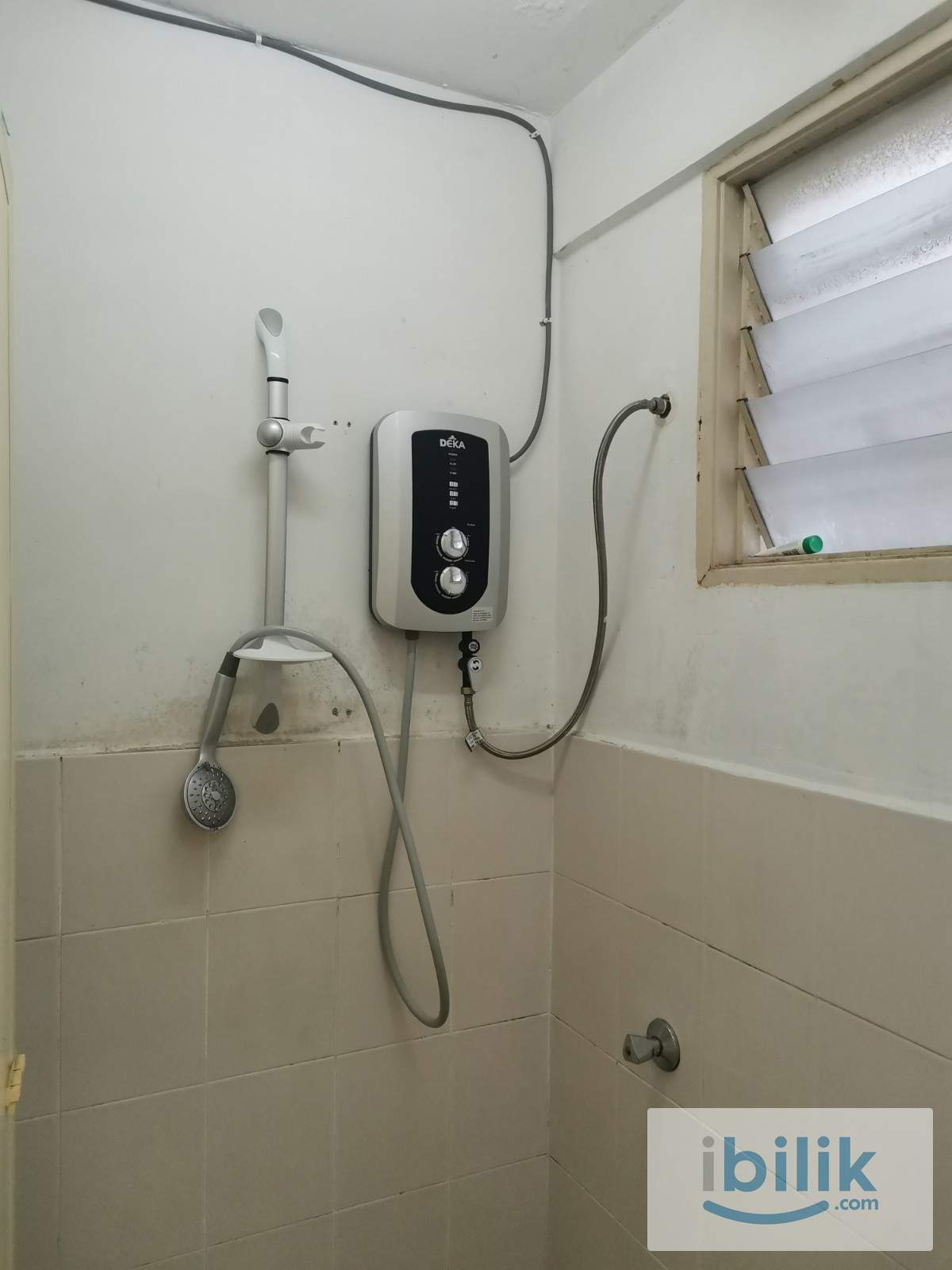 Desa Pinang 2 Middle Room with aircond & included Utilities - Image 4