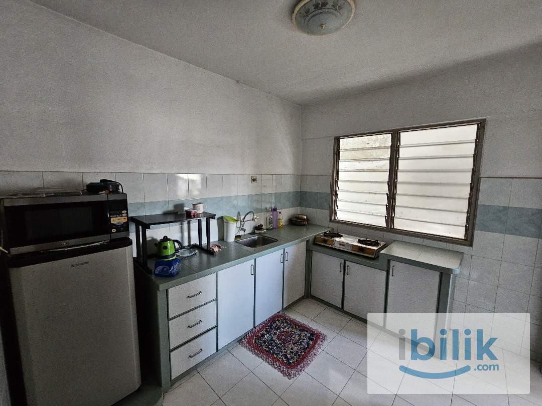 Taman Pekaka 31B Aircond Master room included utilities - Image 5
