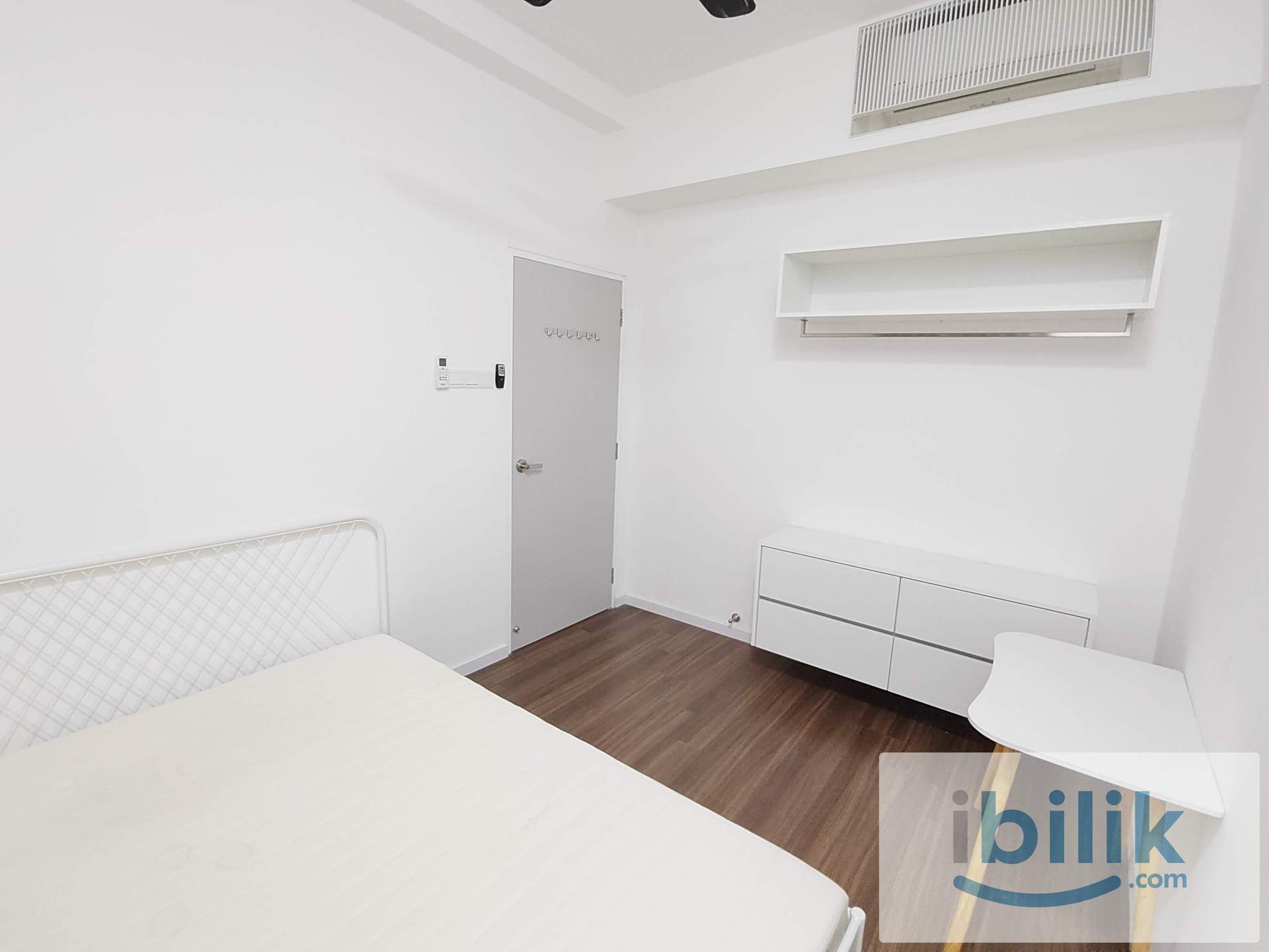 Vertu Resort Condo middle room include utilities female only  - Image 2