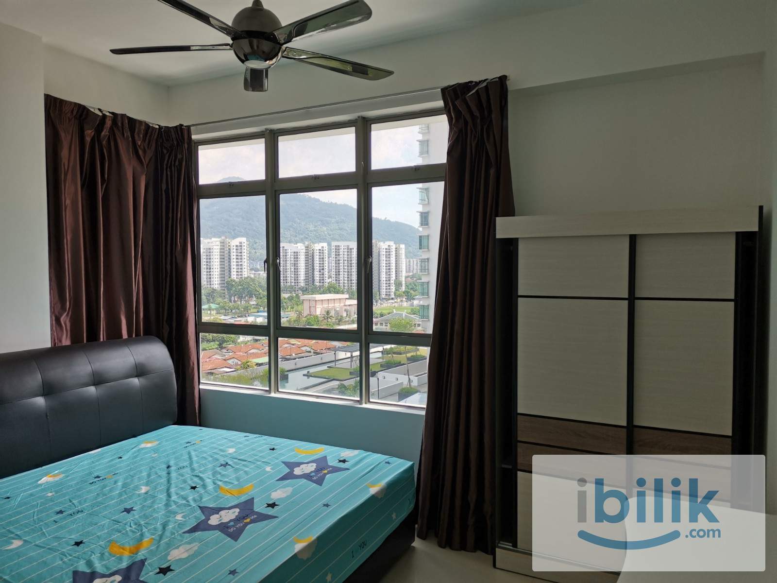 All Season Park furnished Aircond Master room included utilities - Image 1