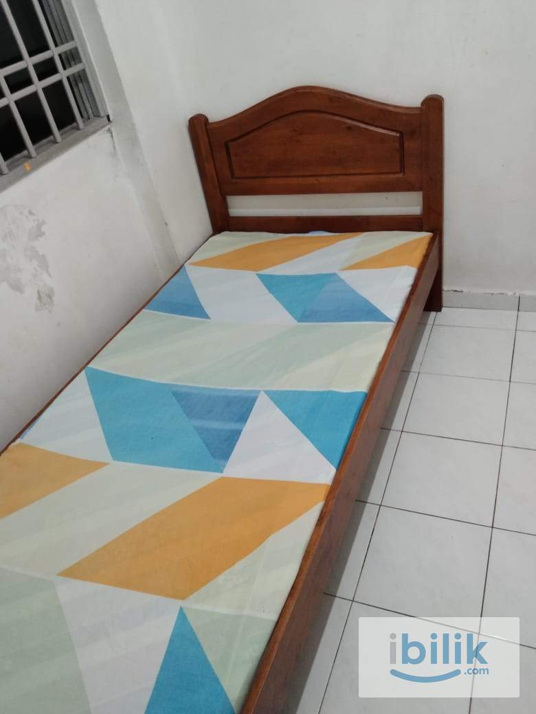 Npark Furnished Middle room Share bathroom included utilities - Image 2