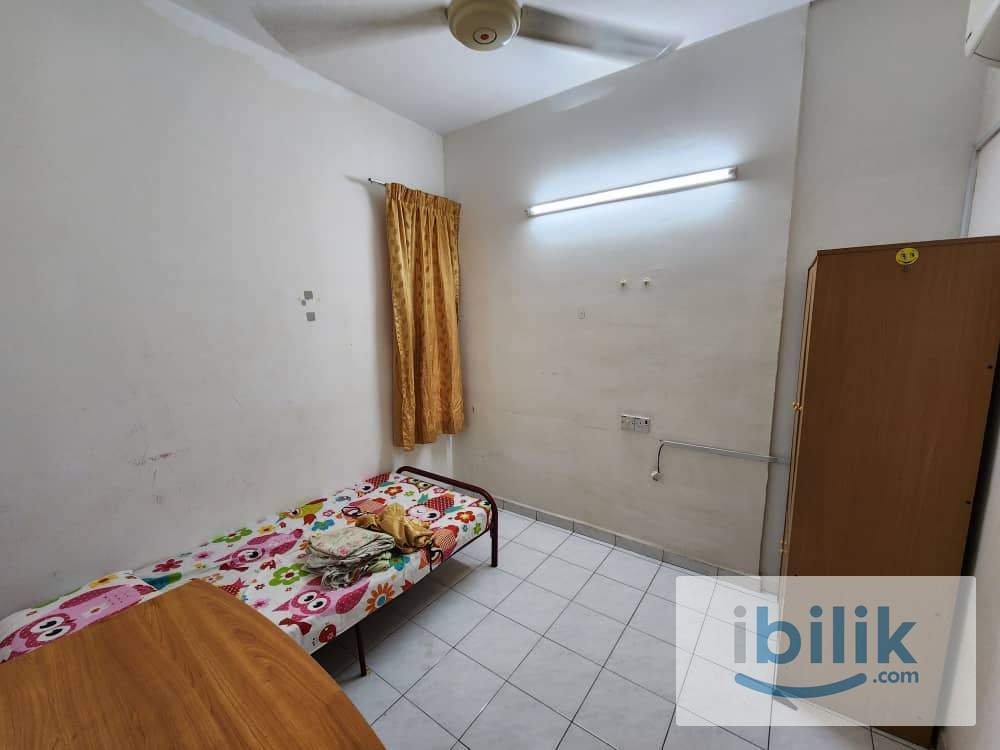 Npark Furnished Middle room Share bathroom included utilities - Image 2