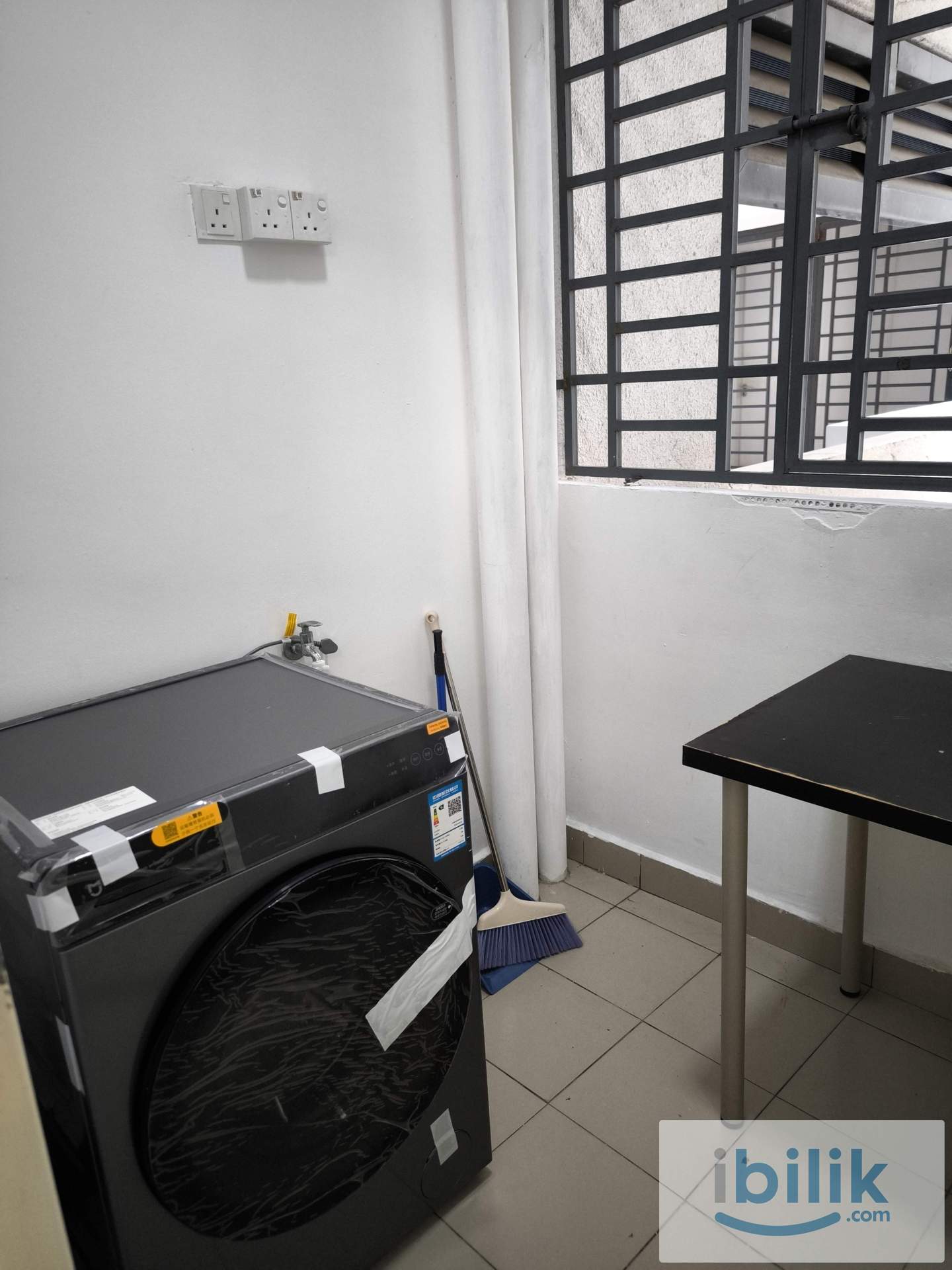 Master Room You Residence Just Renovated Walk 5 Min Tmn suntex MRT  - Image 4