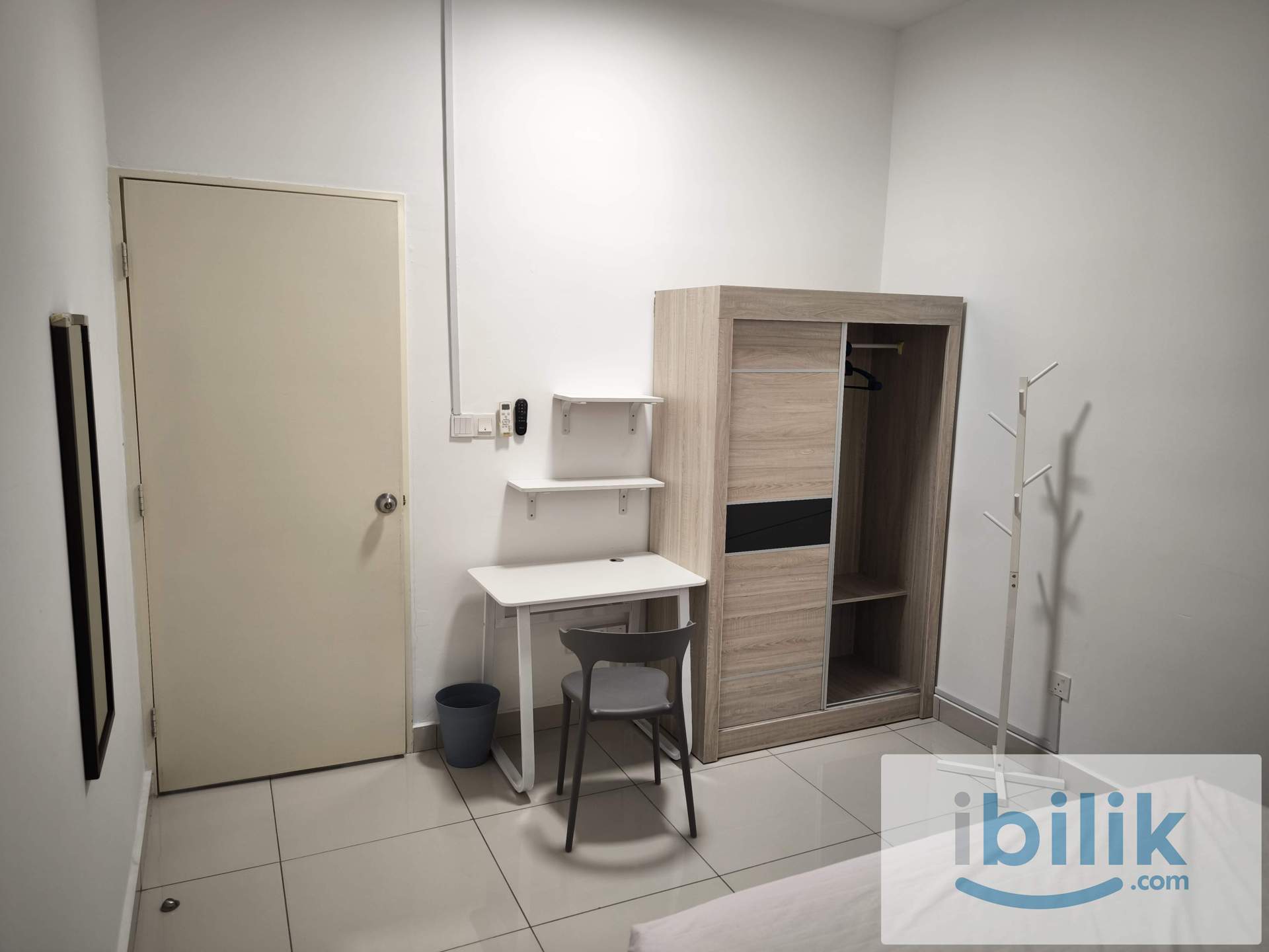 Middle Room You Residence Just Renovated Walk 5 Min Tmn suntex MRT  - Image 1