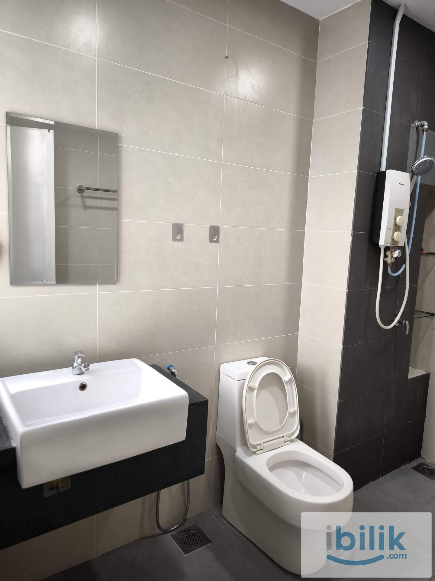 Middle Room You Residence Just Renovated Walk 5 Min Tmn suntex MRT  - Image 3