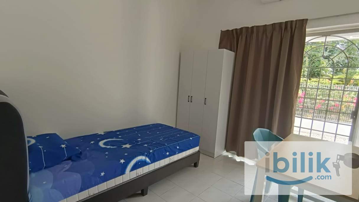 Private Single Bedroom - Image 1