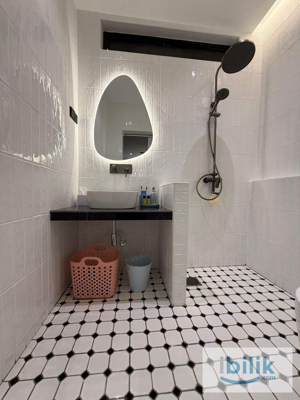 Master Room with Private Bathroom at Gelang Patah/ Iskandar Puteri, Medini Johor - Image 5