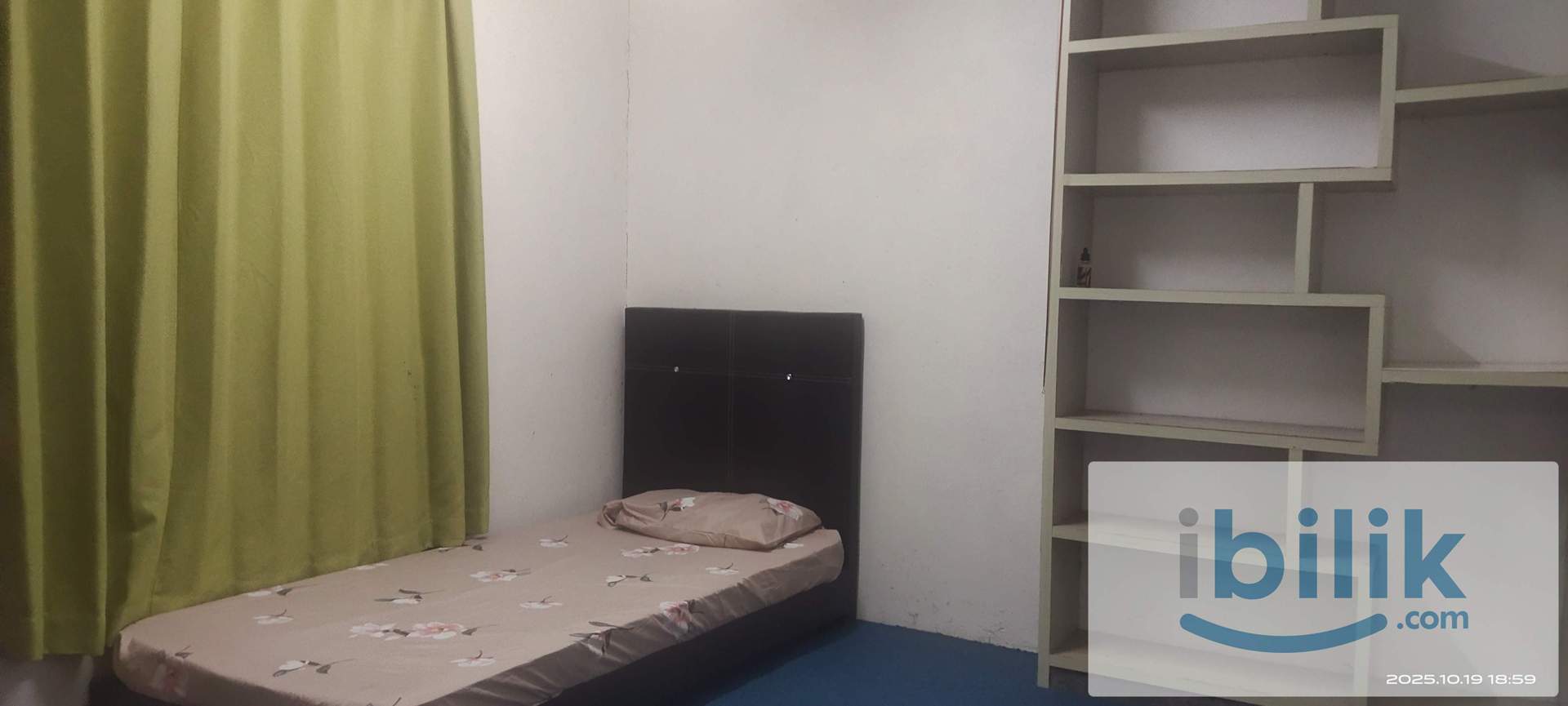 Middle room for rent - Image 1