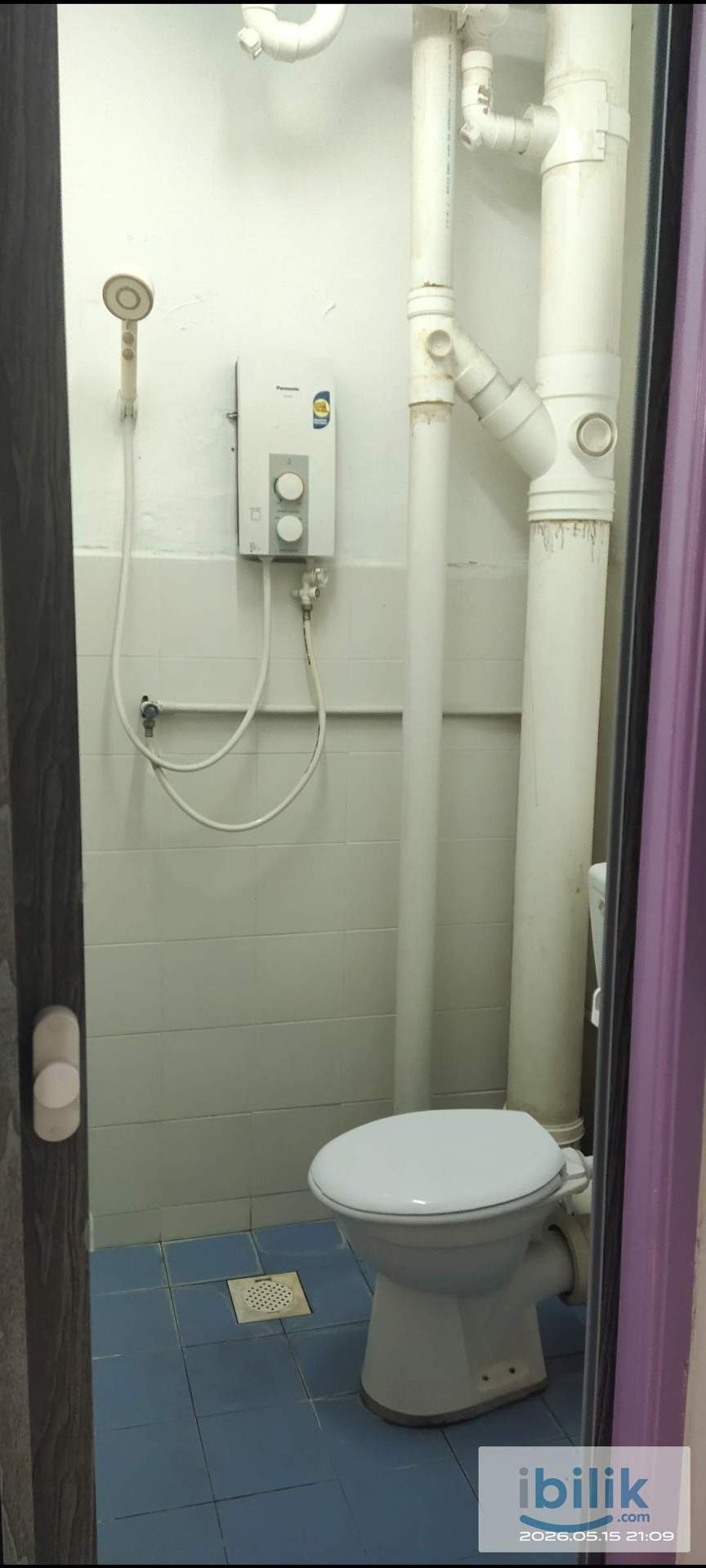 Master bedroom for rent at Air itam Farlim - Image 2