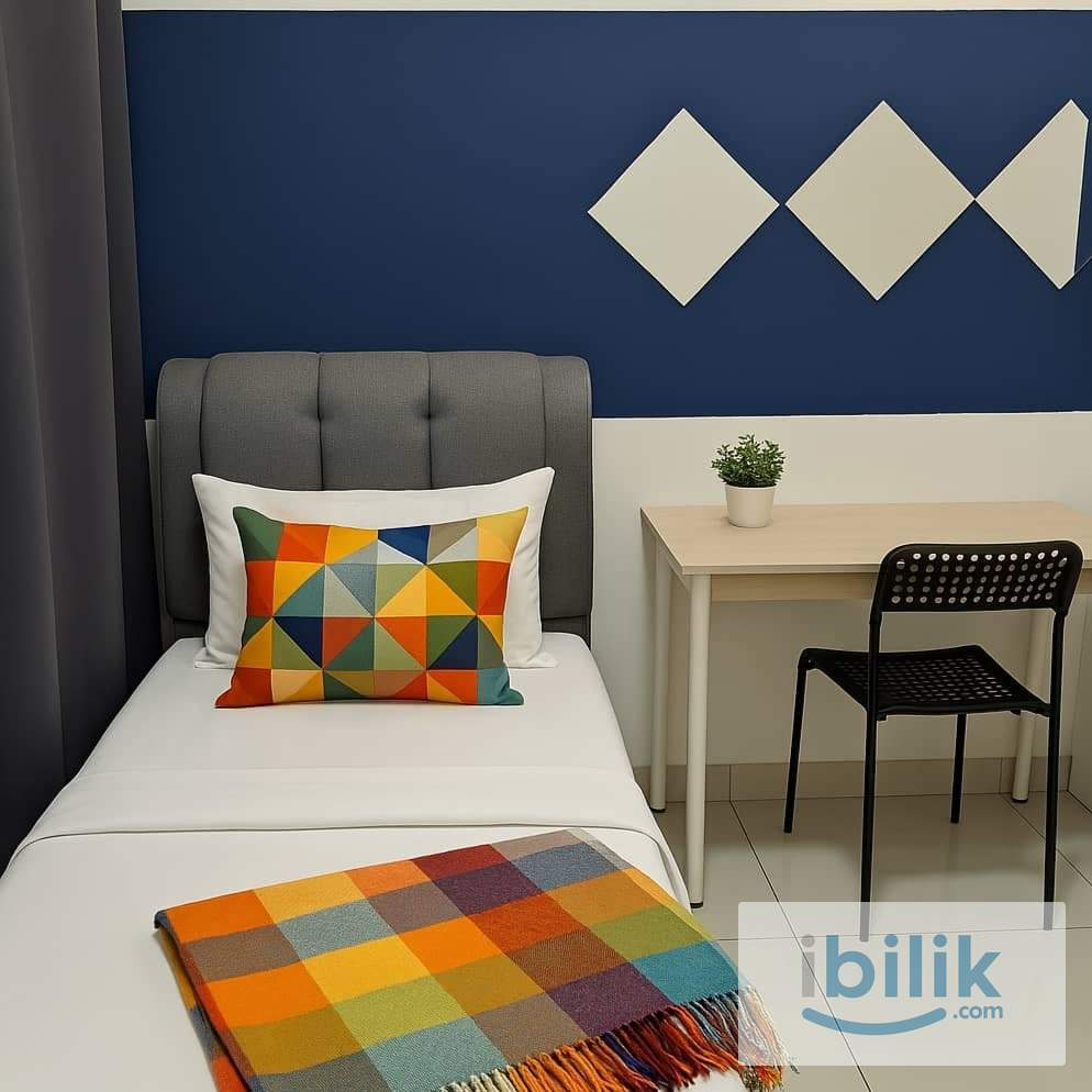 🏡 Cozy Balcony Room for Rent at The Greens @ Subang West, Shah Alam 🌿 - Image 1