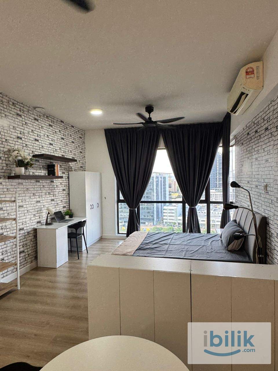 Premium ⭐️ Studio Room Fully Furnished @ Nova Saujana, Special Promotion, Aircond Wardrobe Table Chair Mattress - Image 1
