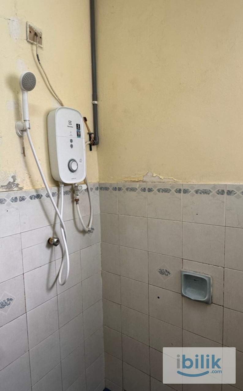 🛀🛀PRIVATE BATHROOM 😱😱De Tropicana, Kuchai Lama ✅NEAR MRT ⭐️ Newly RENO, Master Room Fully Furnished  - Image 4