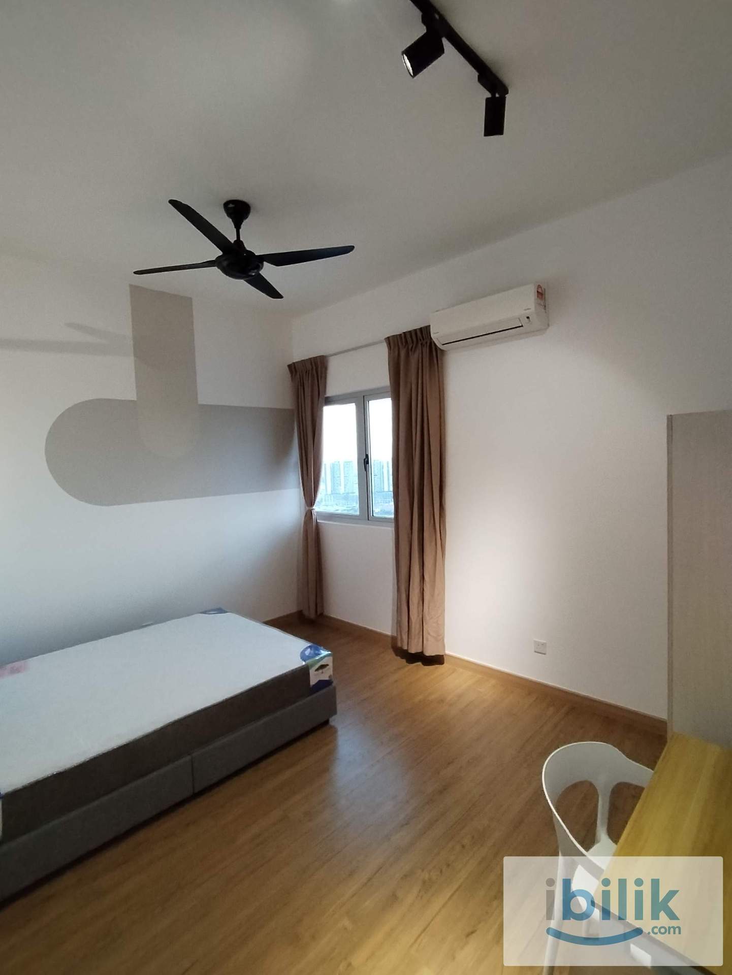 Nexus Residence, Tmn Pertama - Medium Room - Female Unit Only ( Unit Ready On 30 Feb ) - Image 2
