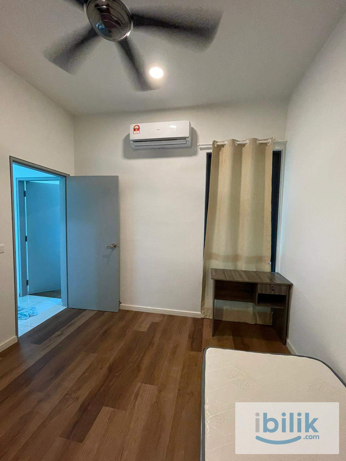 MIDDLE ROOM TO RENT - Image 1