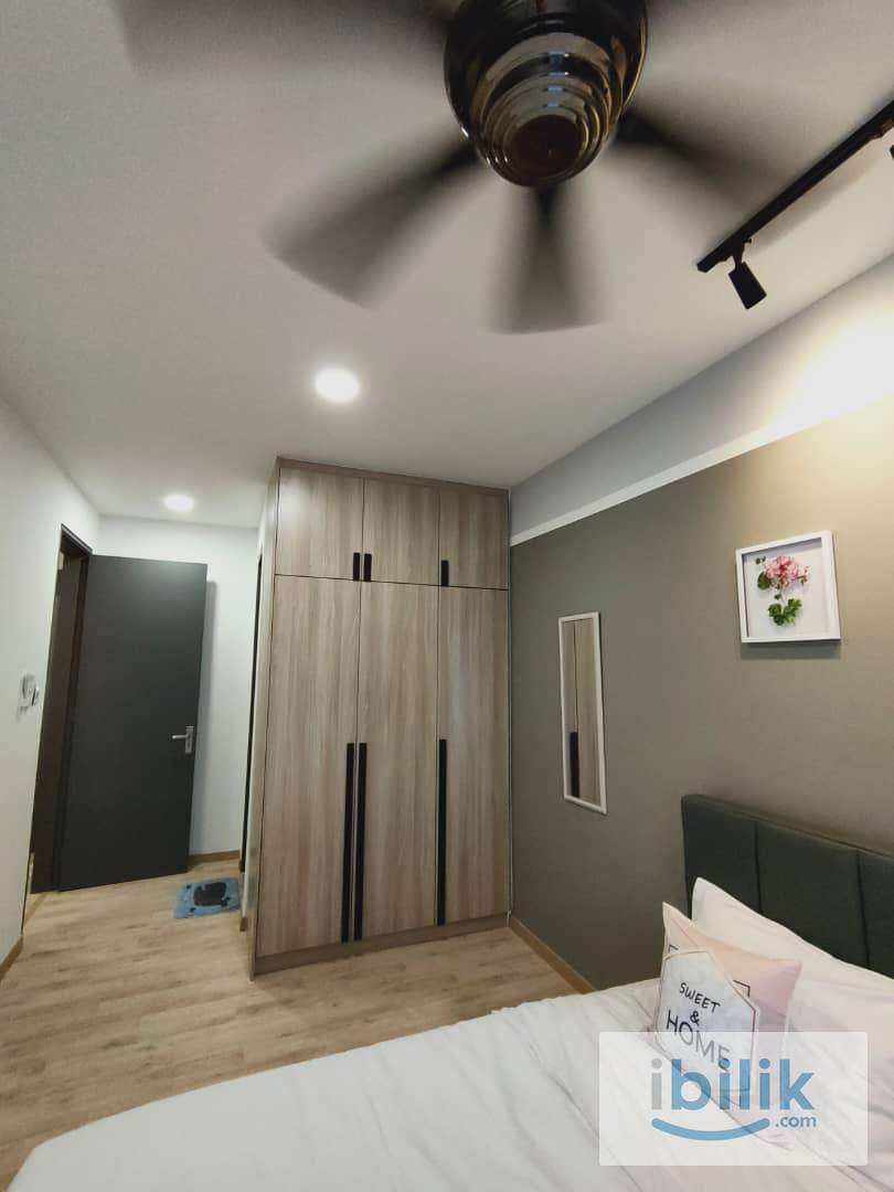 ✨ Vacant Master Room – Emporis Kota Damansara - Image 4