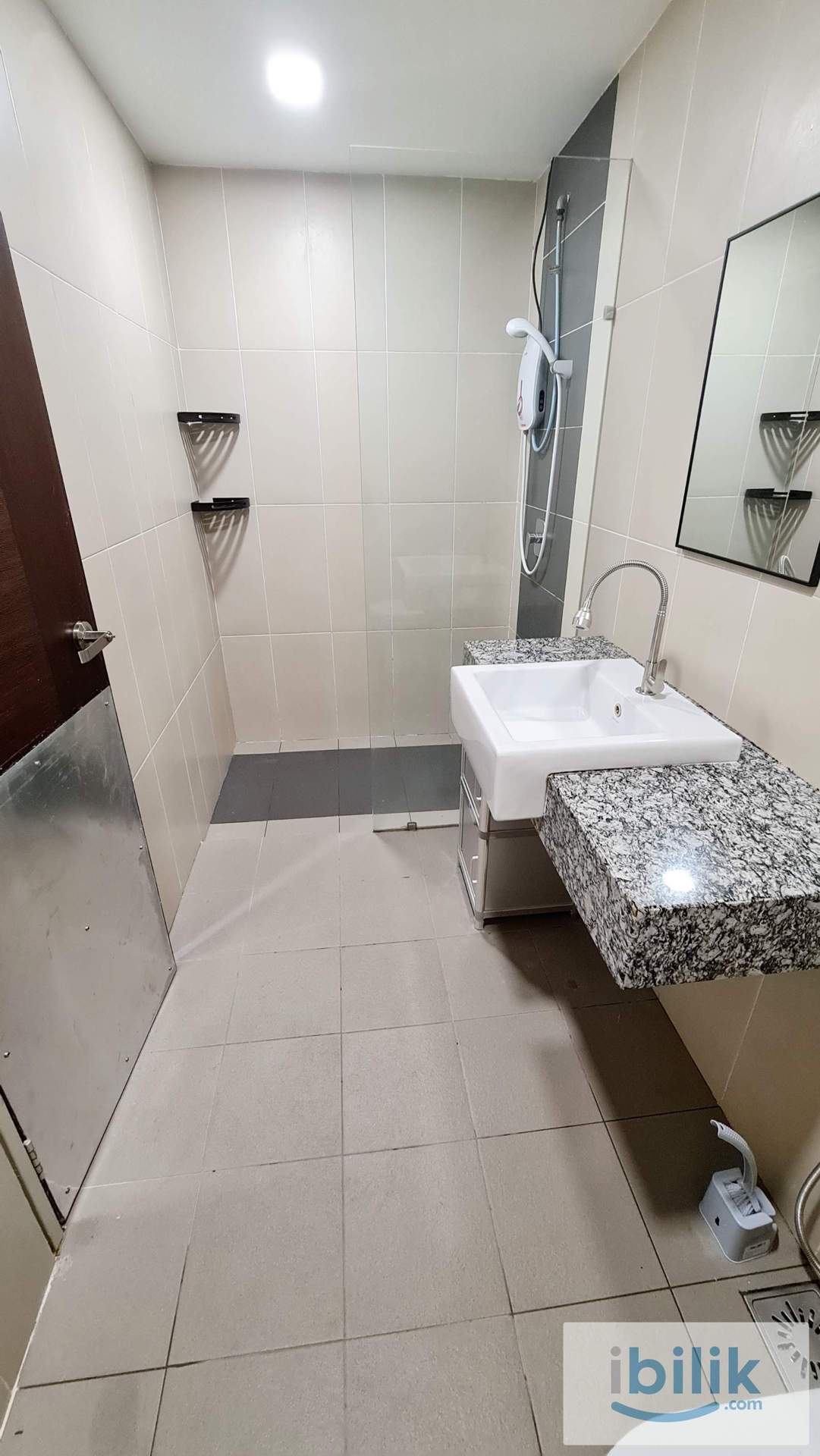 Master Room at Res 280, Selayang - Image 5