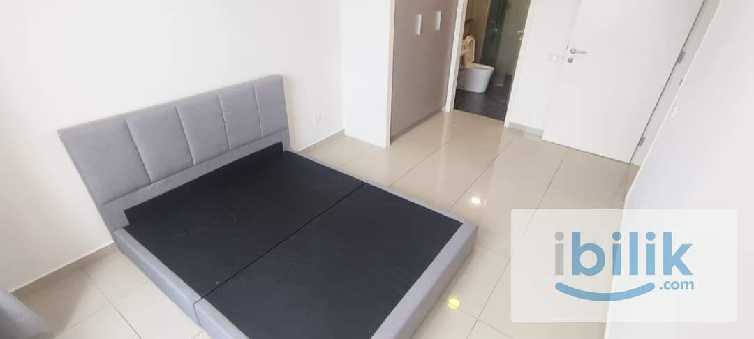 Master Room - Image 1