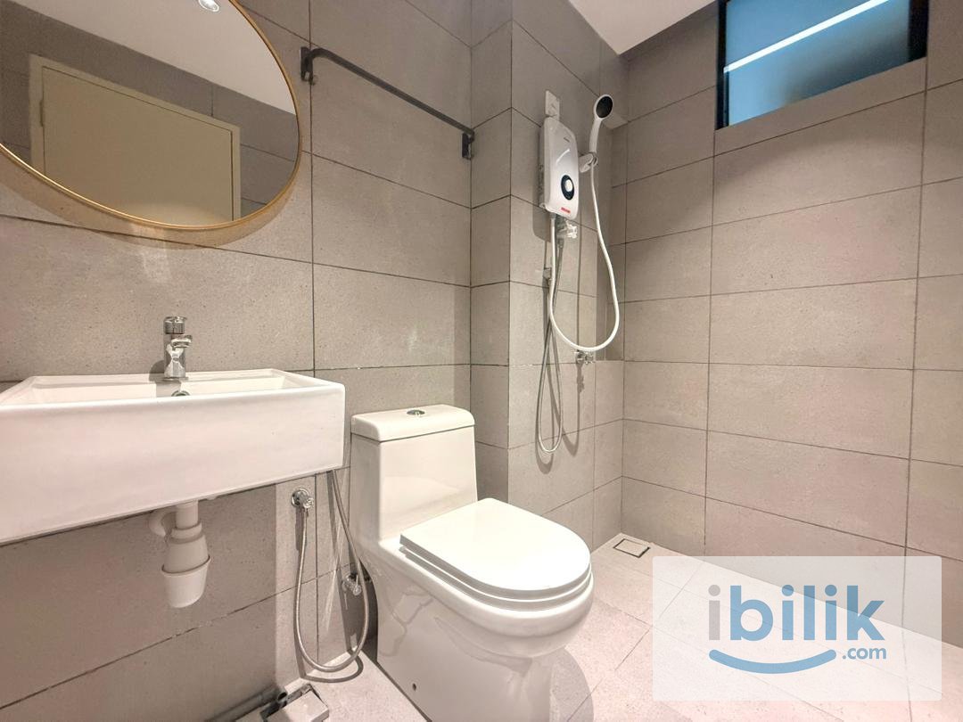 Cozy Clean Middle Room for Rent @ Vivo Executive Apartment, Batu Kawan - Image 3