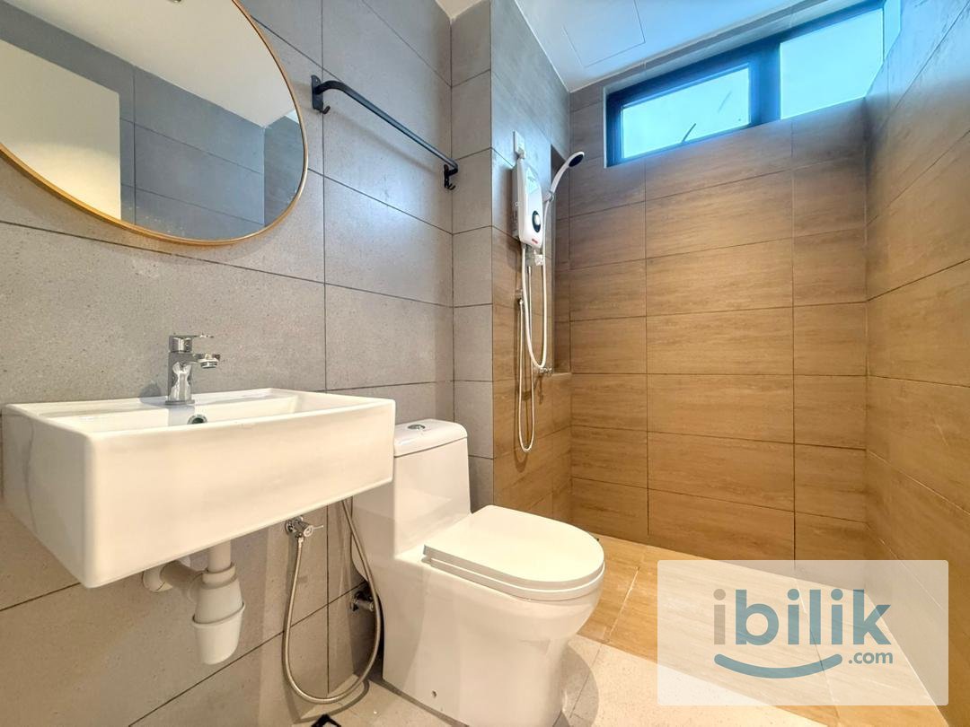Cozy Master Room for Rent @ Vivo Executive Apartment, Batu Kawan - Image 4