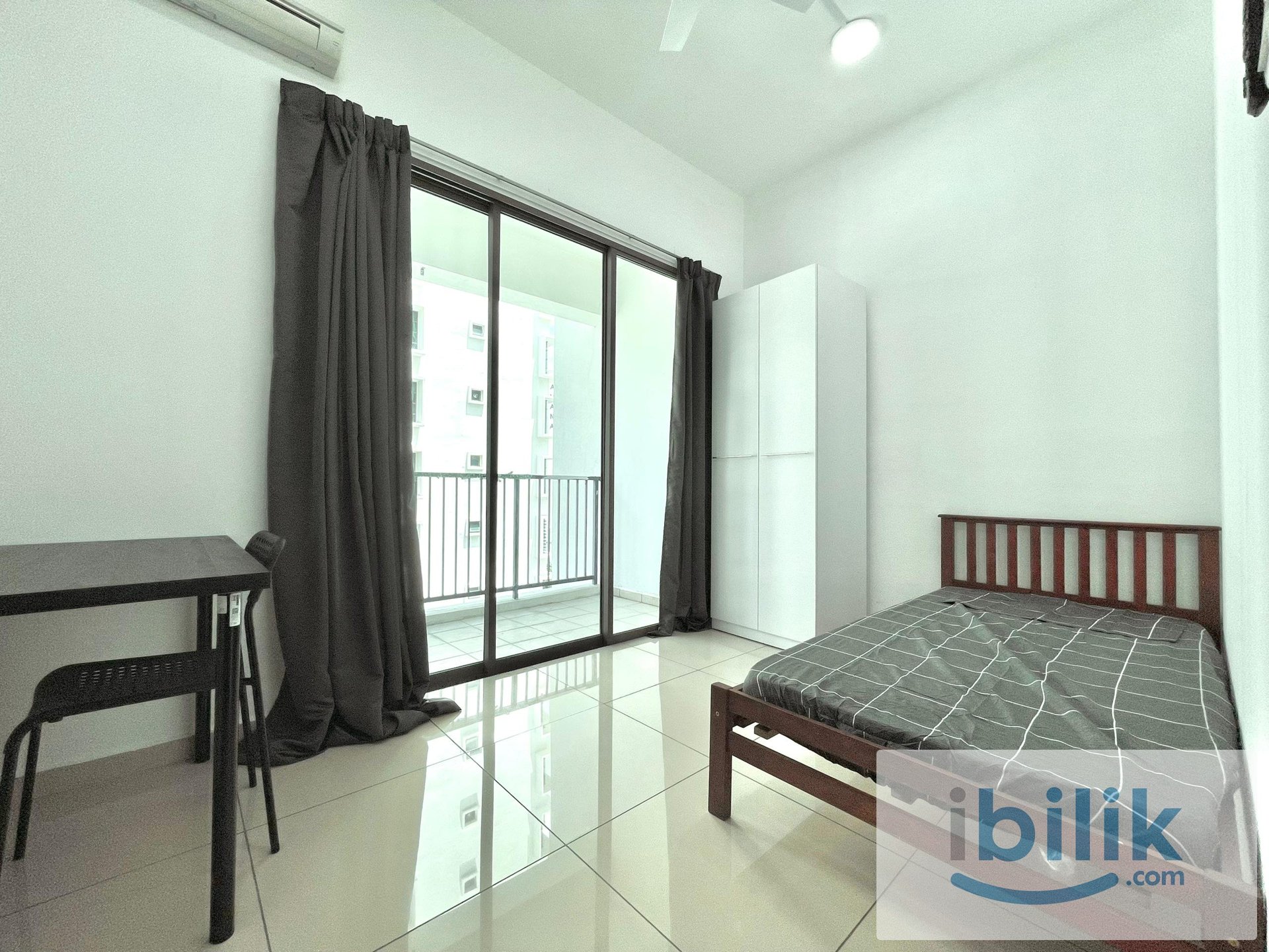 Single Room with Balcony at Tree Sparina @ Ideal Vision Park, Bayan Lepas - Image 1
