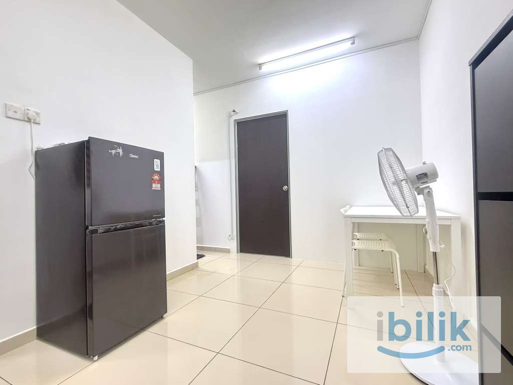 Middle Room for rent at Idaman Selasih, Sungai Ara - Image 3