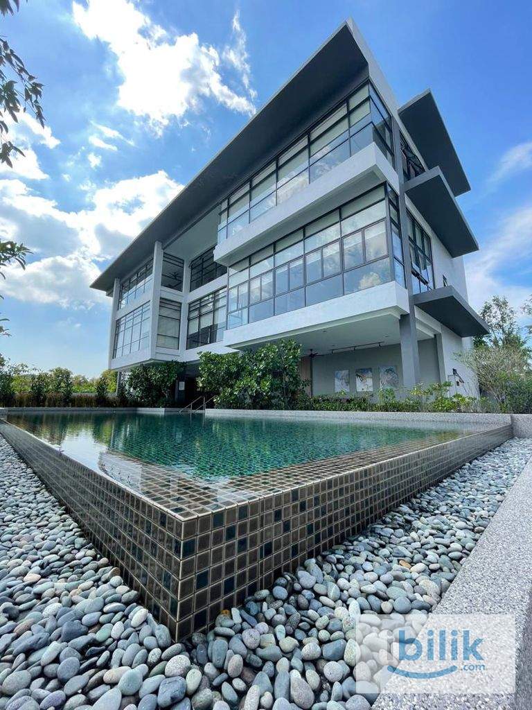 Middle Room with balcony at Abel Residence Condominium, Bukit Mertajam, Seberang Perai - Image 6
