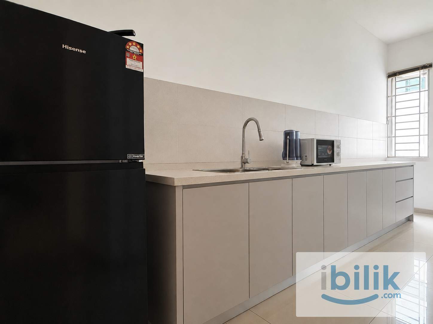 Clean Middle Room at Sunway Cassia, Batu Maung - Image 7