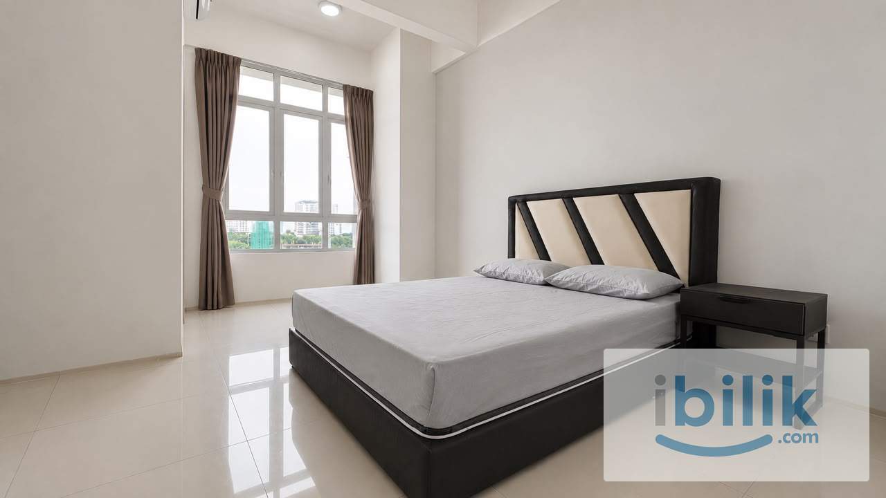 Clean Master Room For Rent @ Sierra East Condominium - Image 2