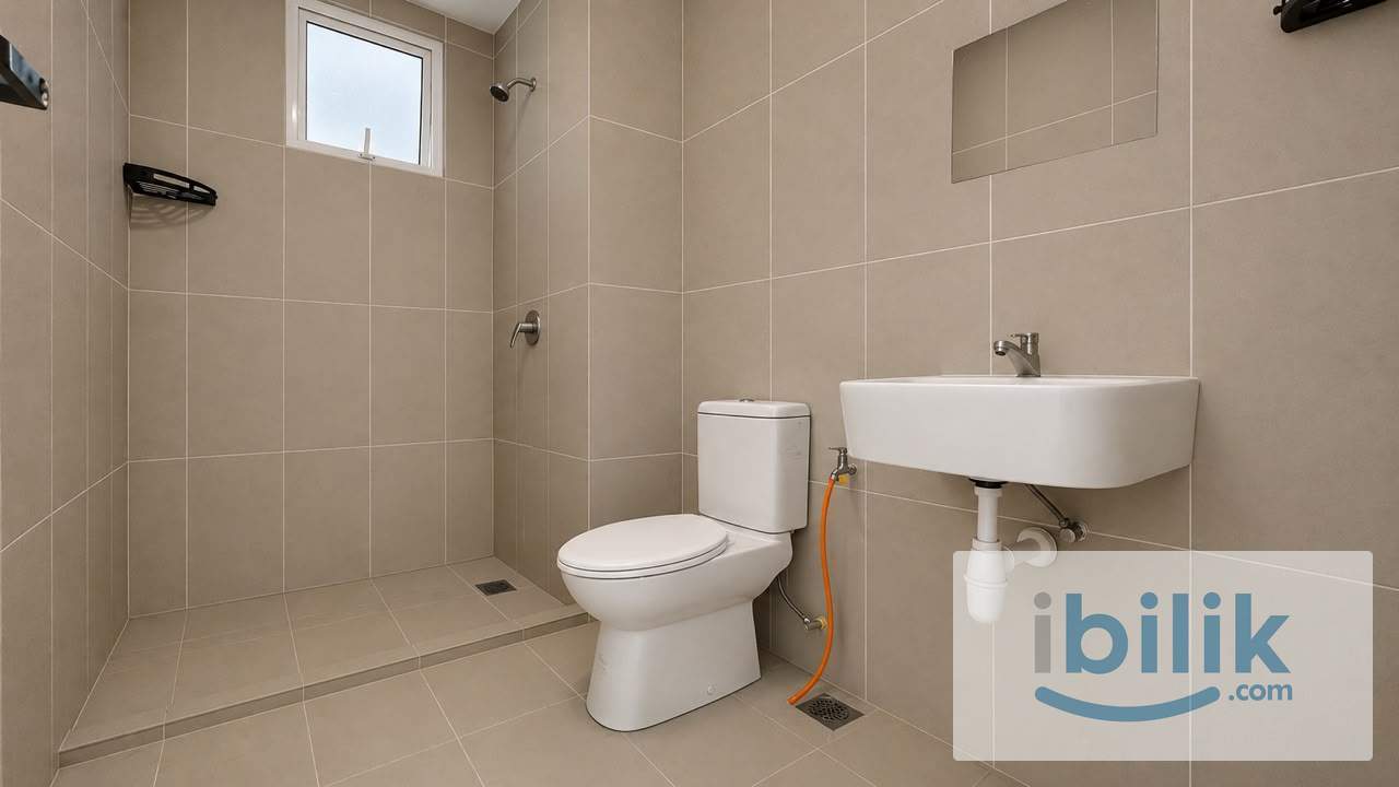 Clean Master Room For Rent @ Sierra East Condominium - Image 8