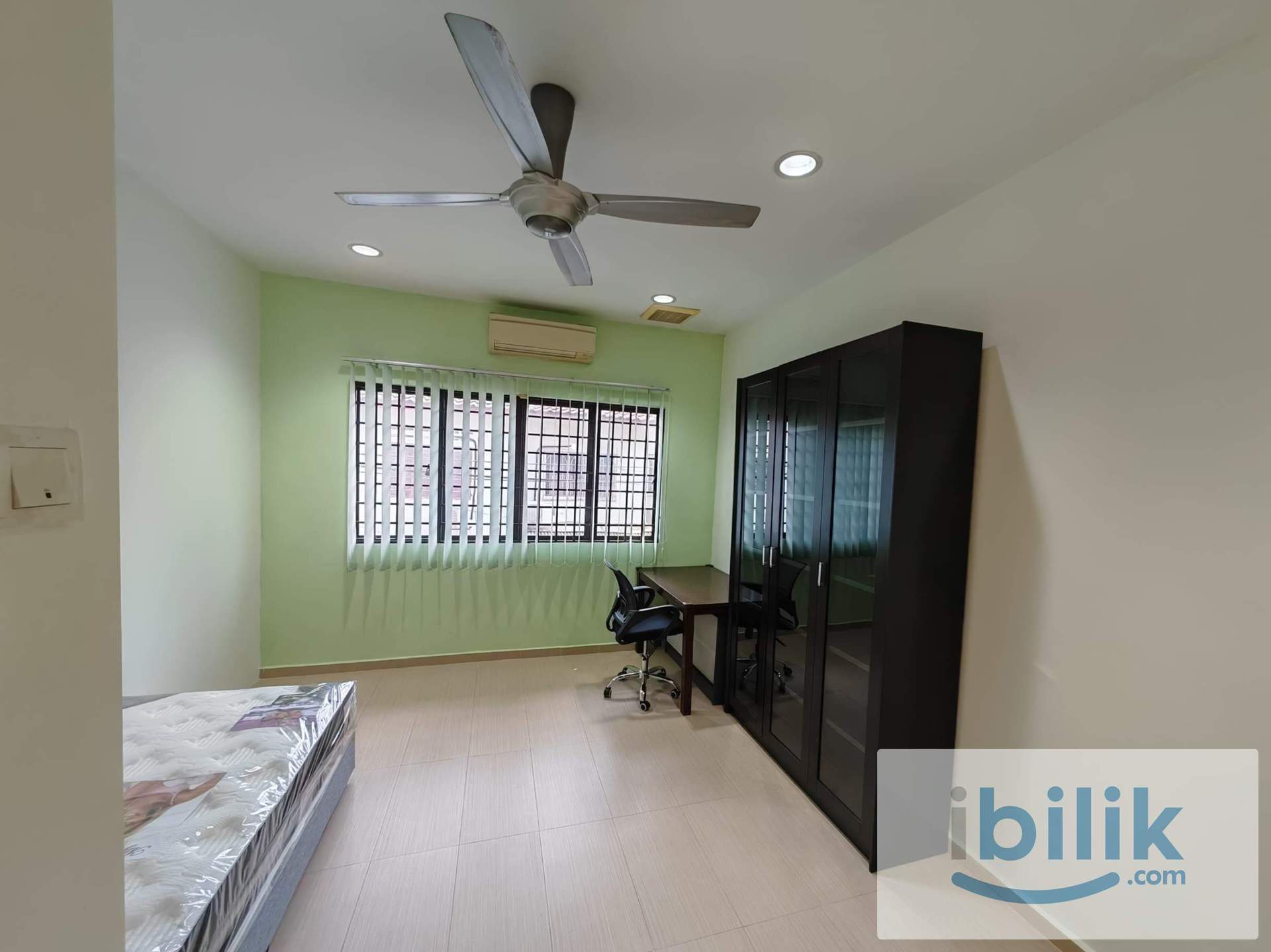 Room E - Image 3