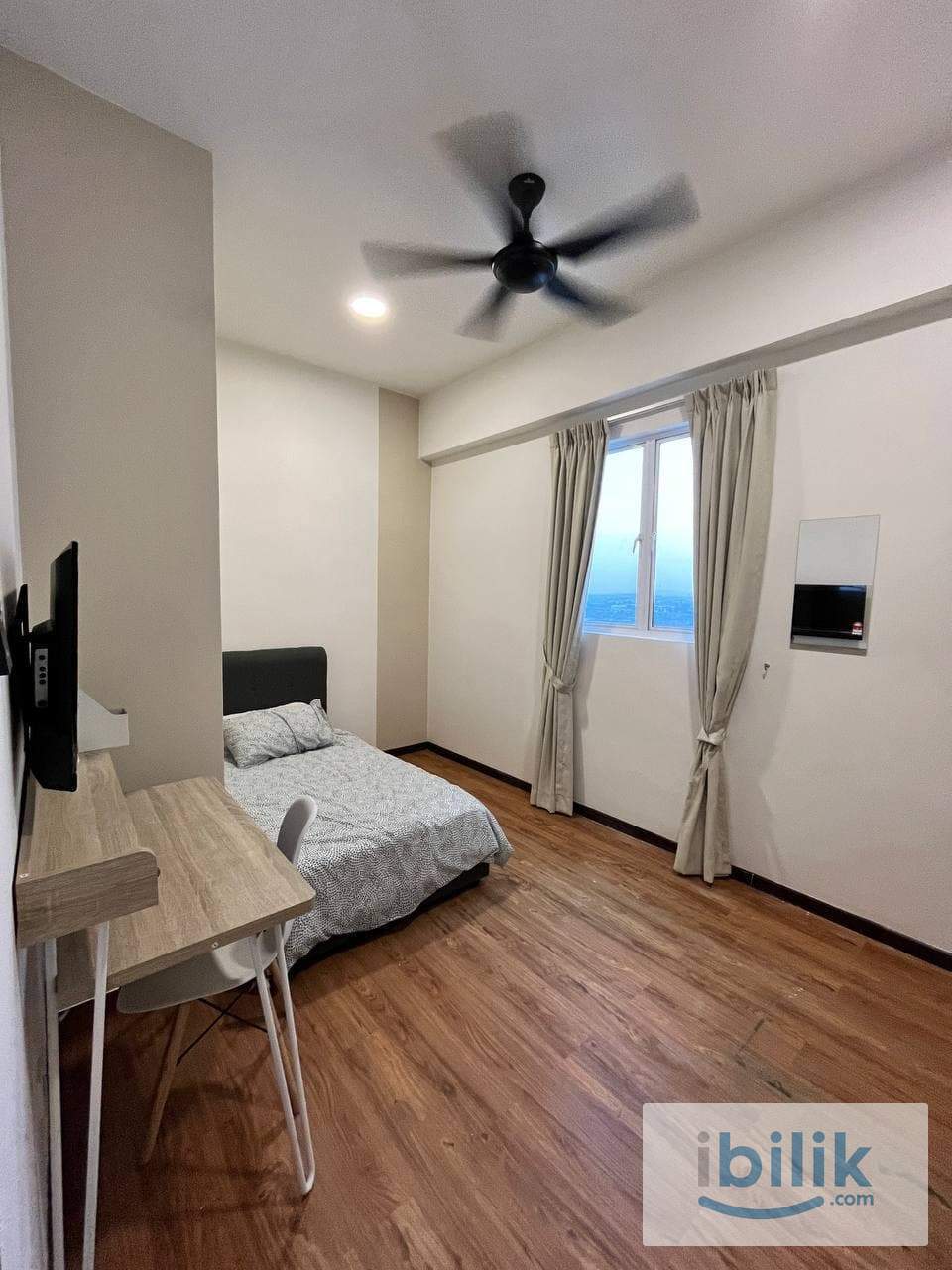 Female only Medium Room at 7 Tree Seven Residence, Bandar Sungai Long - Image 1