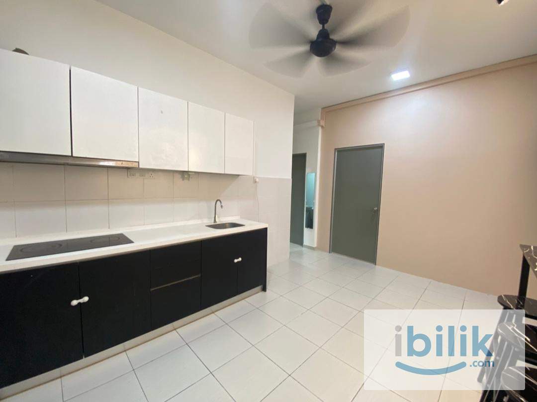 SMALL ROOM - Image 3