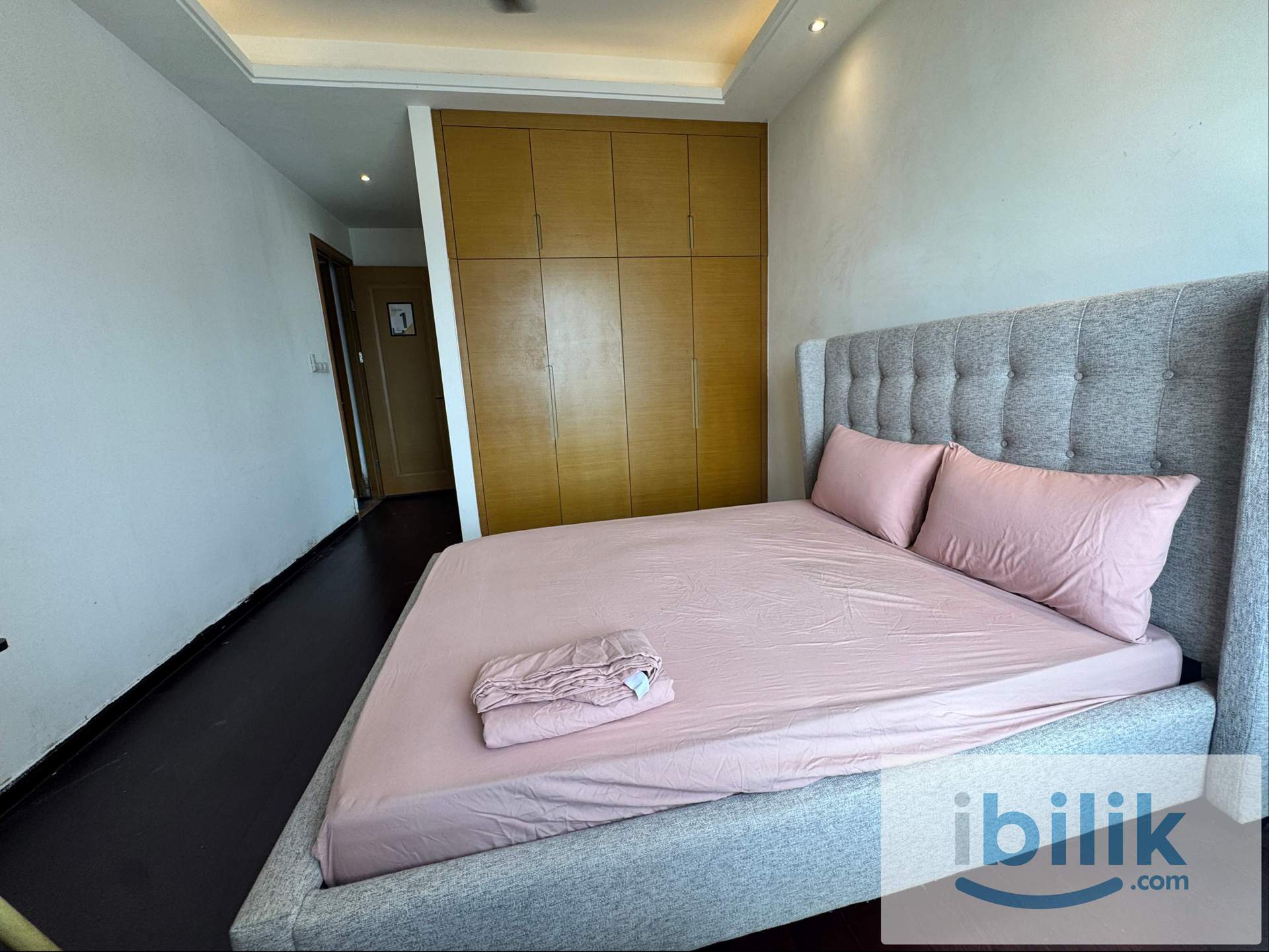 ✨ MASTER ROOM FOR RENT – R&F PRINCESS COVE (SEA VIEW LIVING!) ✨ - Image 3