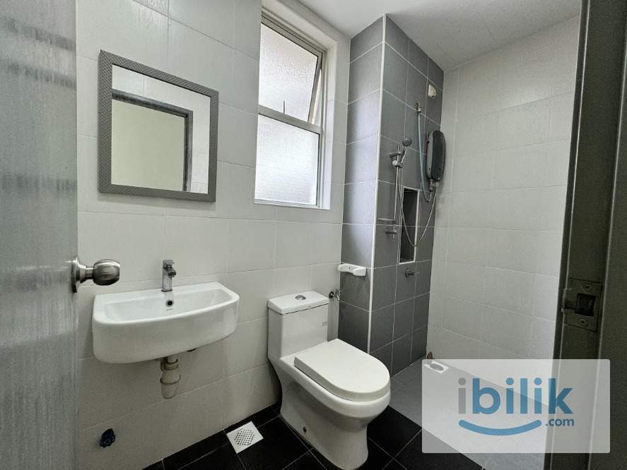 MASTER ROOM FOR RENT @ ALIFF RESIDENCE - Image 2